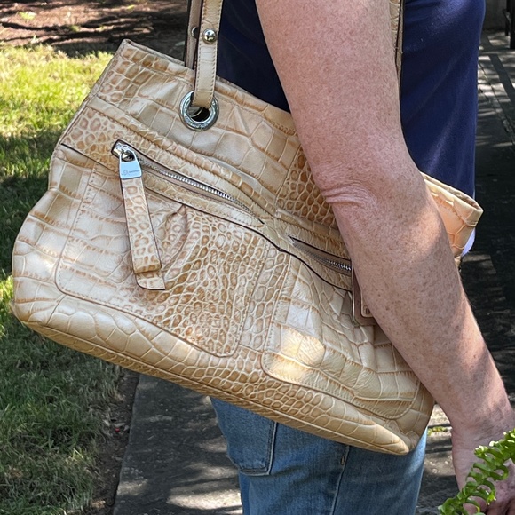 B. Makowski Croc embossed leather bag - Picture 1 of 5